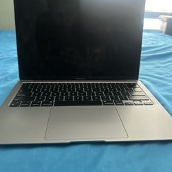 Mac Book M1 245. GB