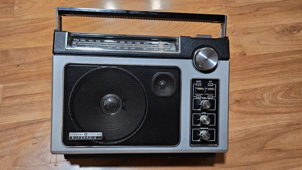 GE Long Range Super Radio