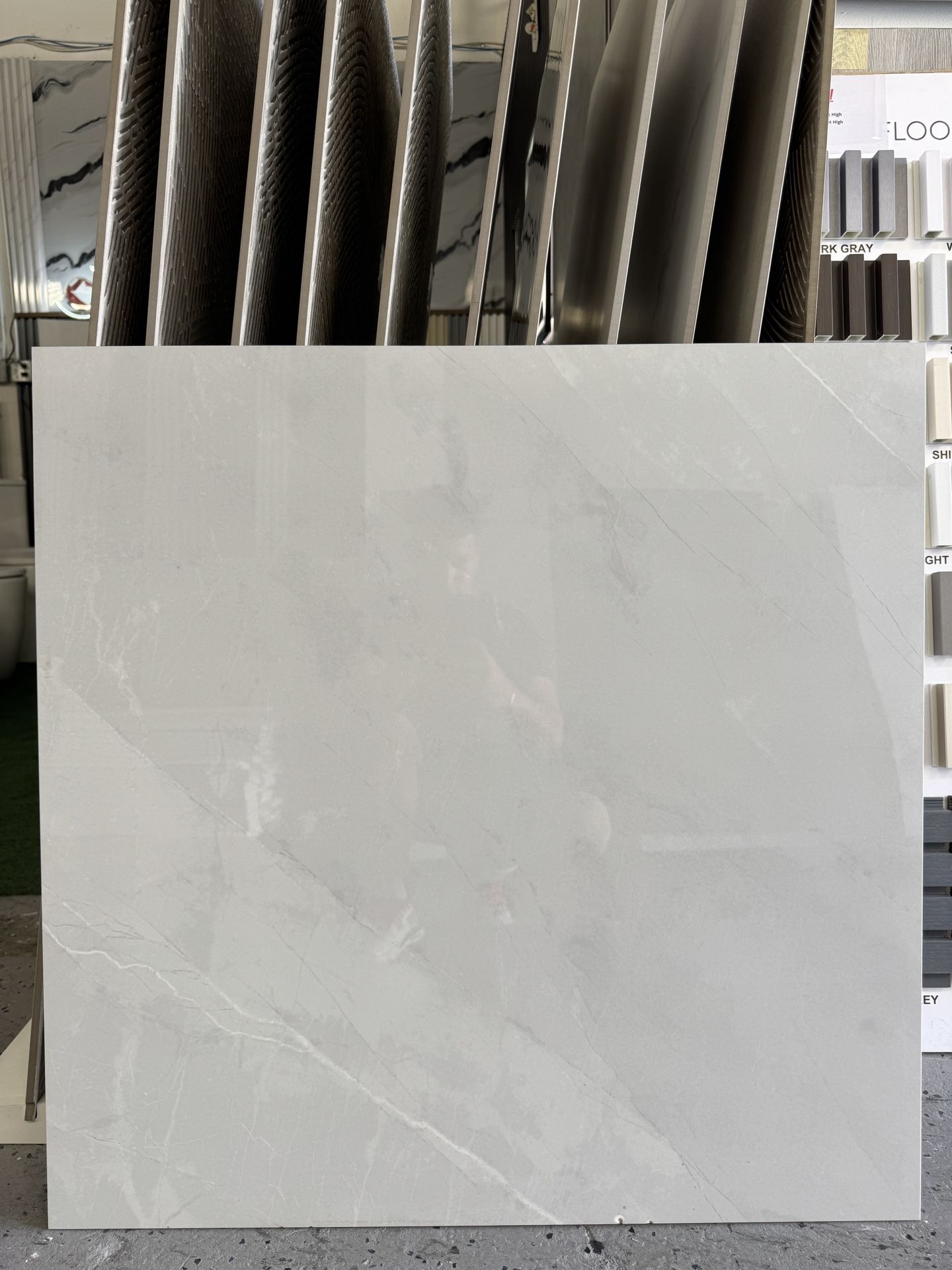 Porcelana Tile 32x32