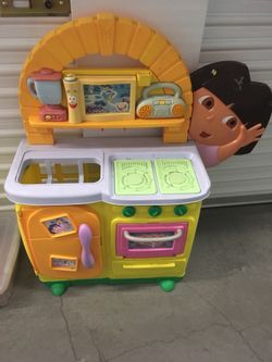 Dora kitchen