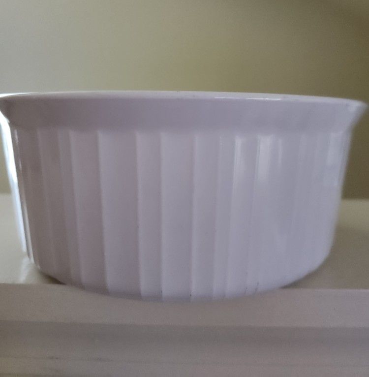 Corningware French White Round Baking Dish