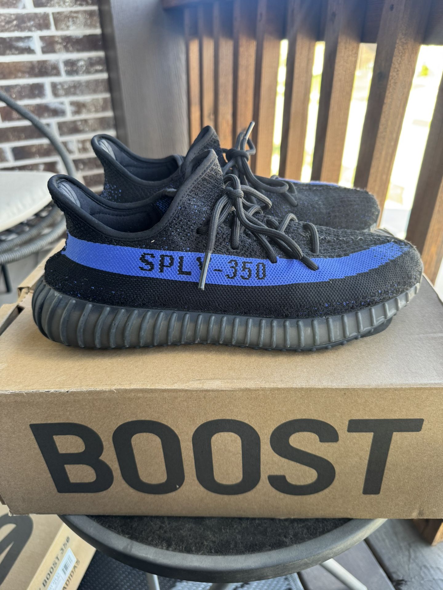 Yeezy V2 Dazzling Blue