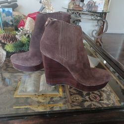 Michael Kors Size 7