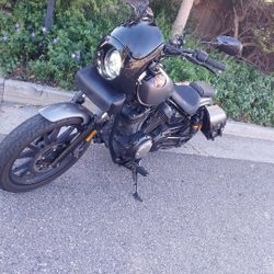 2014 Yamaha Bolt $6250 Obo
