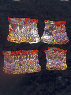 Pokemon cards brand new 30pks