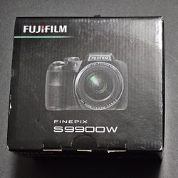 Fujifilm Finepix S9900W Digital Camera Bundle Fujinon EBC Lens 50X Zoom 16 MP Wifi
