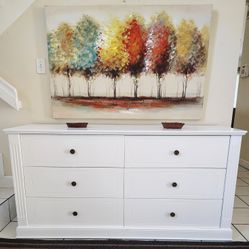 SOLID WOOD DRESSER EXCELLENT CONDITION DELIVERY AVAILABLE
