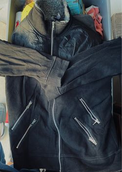 International Concepts Zip Up