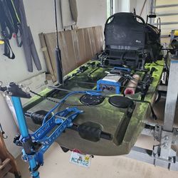 Kayak - Native Slayer Propel 10 Max w/jet Propulsion 