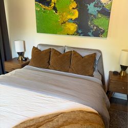 Modern Queen Bedroom Ensemble