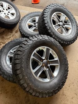 5x127 - 18” - JEEP WRANGLER GLADIATOR RIMS - 35x12.50R18 BFGOODRICH