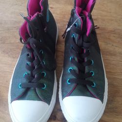 CONVERSE SHOES WOMEN SIZE 3.5