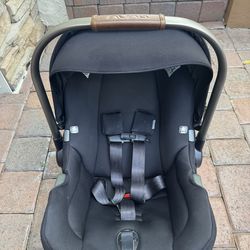 Nuna Pipa Car Seat and Base