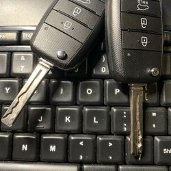 2019 Kia Soul Remotes Only.