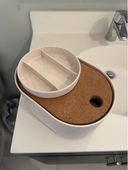 🪞IKEA SAXBORGA Mirror Storage Box