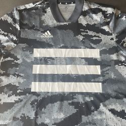 Adidas Men’s Small Shirt