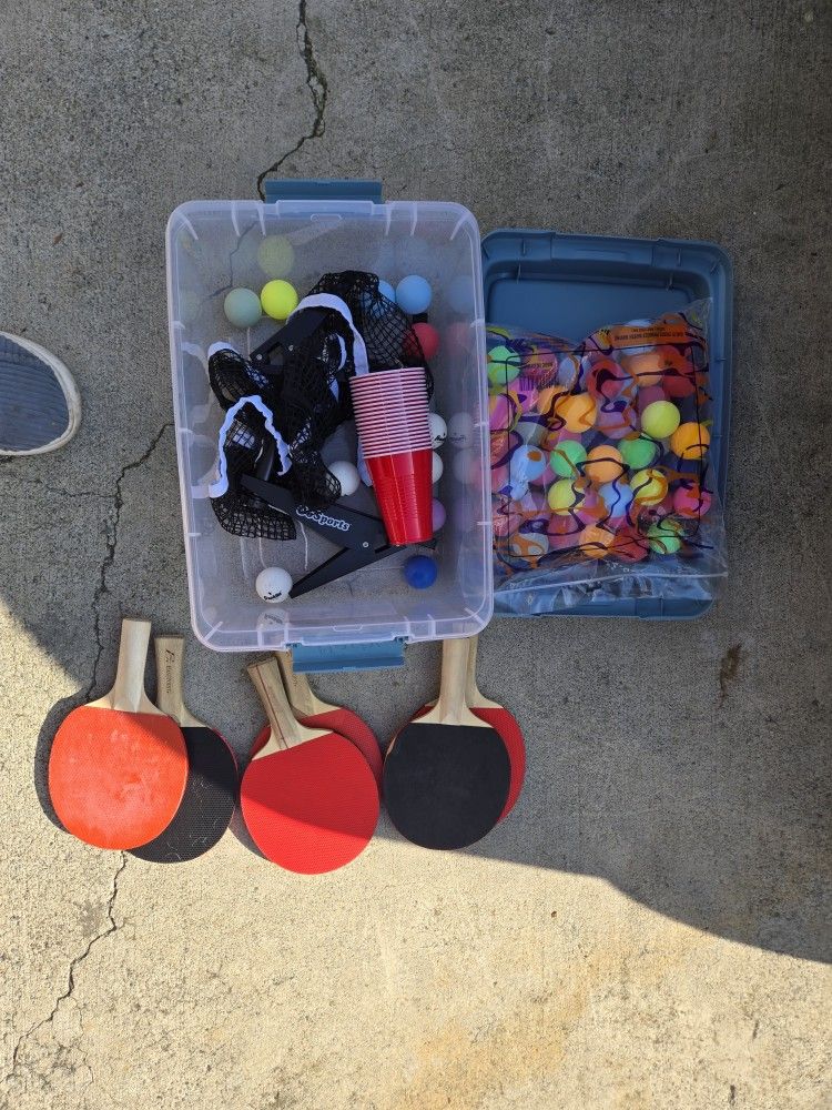 Ping Pong Set with Paddles and Balls