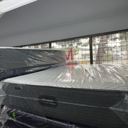 QUEEN SIZE SIMMONS BEAUTYREST PRESSURESMART HYBRID MATTRESS & BOX SPRING BED SET