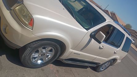 2005 Lincoln Navigator