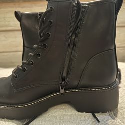 Steve Madden / Madden Girl Boots 