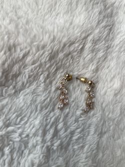 Gold-tone Dangle Drop Earrings Metal Glass Clear Butterfly Closure Lobe