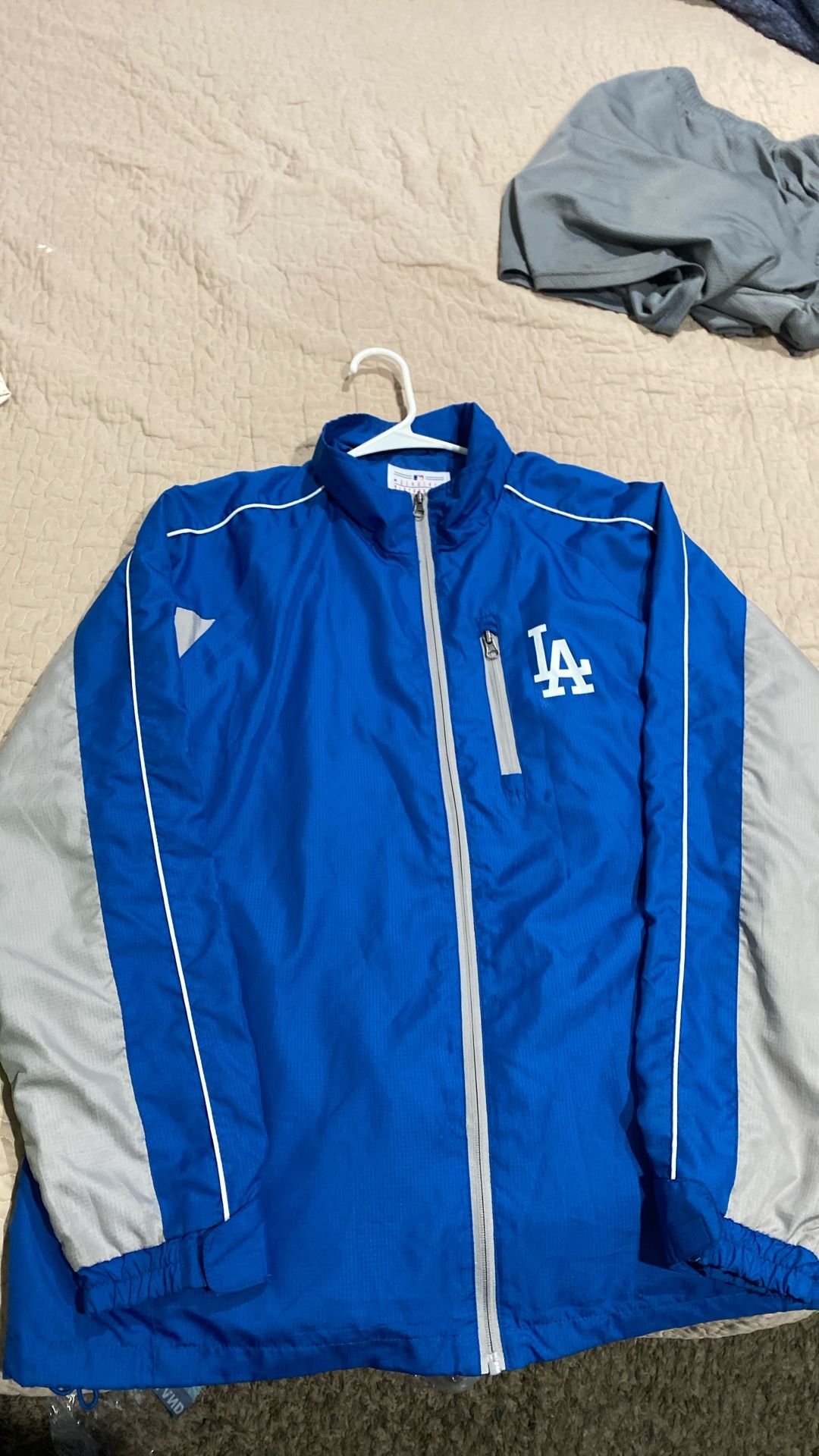 Dodgers sweater