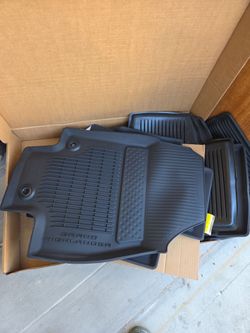 Toyota Oem Grand highlander Mats