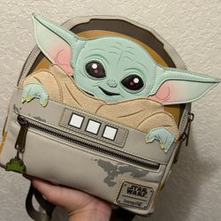 Loungefly Star Wars Baby Yoda The Mandalorian  Mini Backpack
