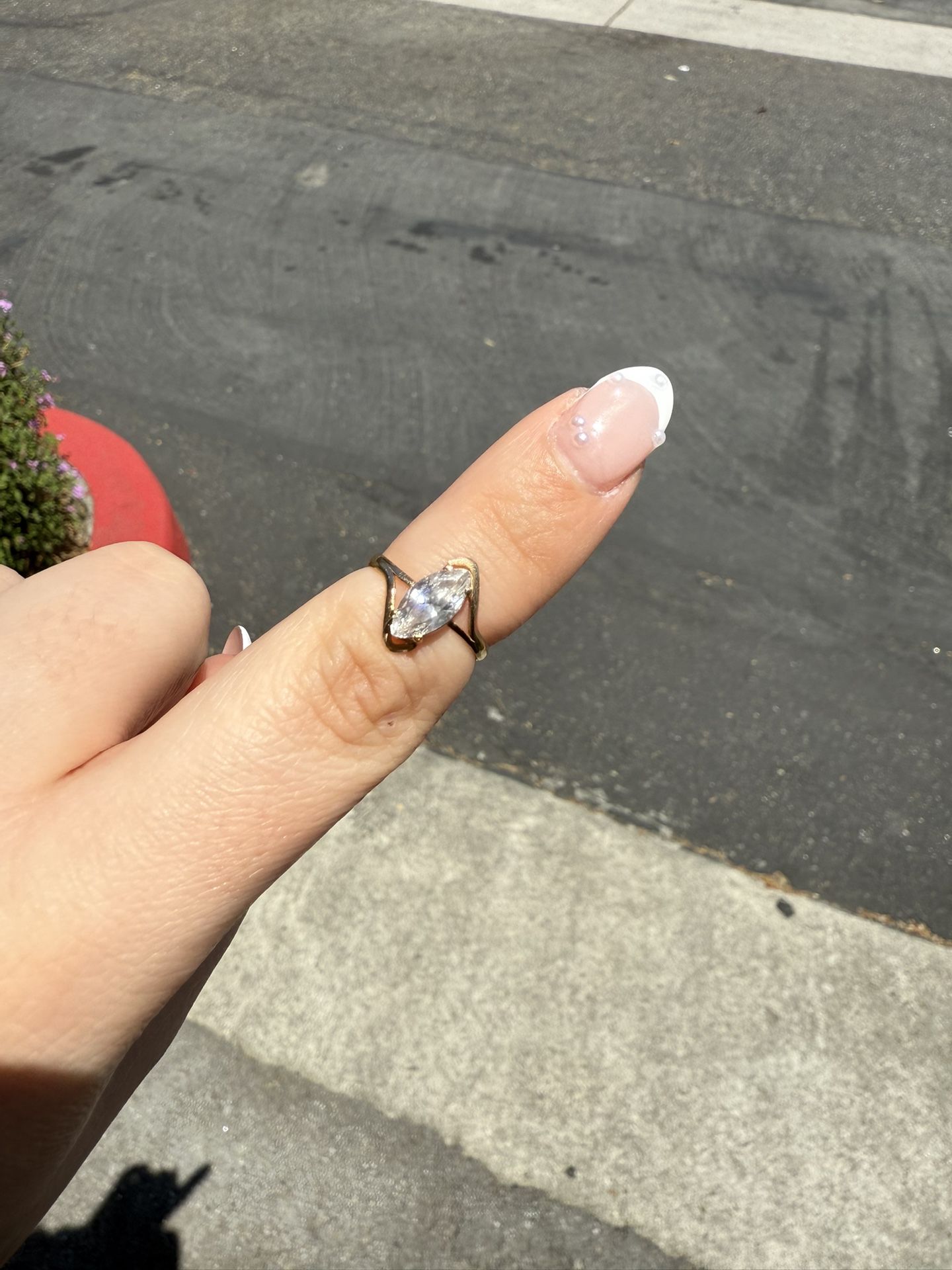 White Sapphire 18k Gold Ring
