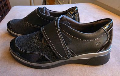 SUAVE Madeira 19007T size 40 EU, 9.0-9.5 US