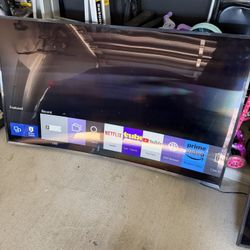 Samsung Curve And Flatscreen  Smart TVs w Remotes