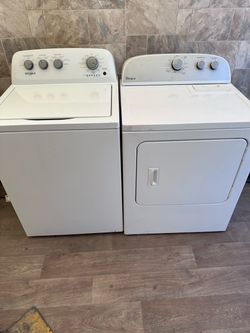 Whirlpool set gas or electric laundry