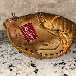 33” Rawlings RCM30 Catchers Mitt RHT
