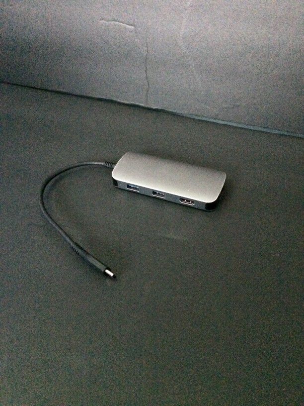 8 in 1 USB-C hub