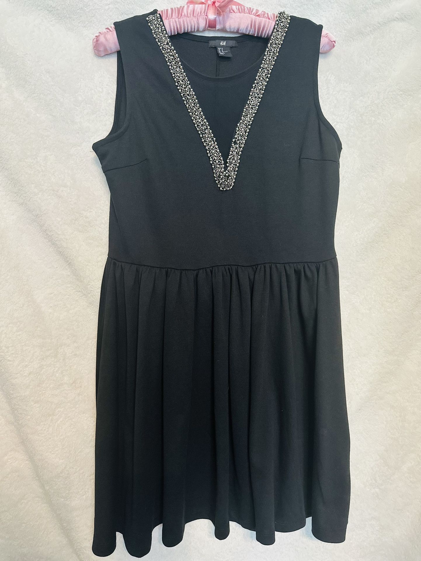 H&M BLACK DRESS Like New!!