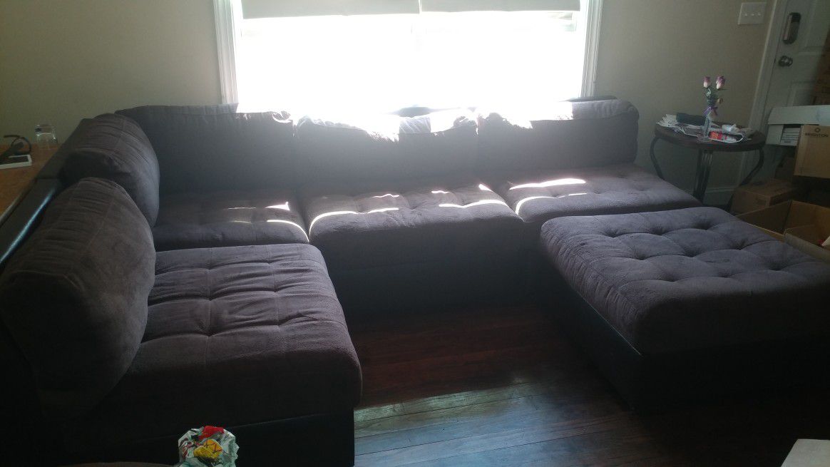 6 PC sectional