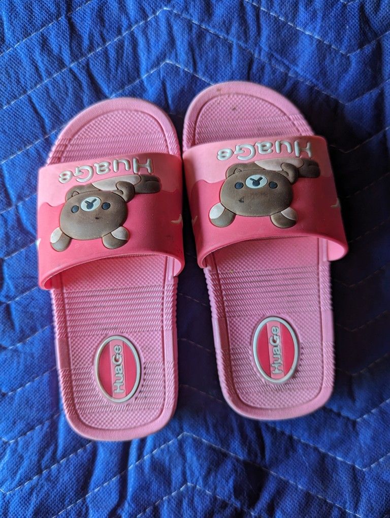Girls Slides Size 11