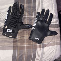 Glove For Sale YL