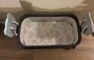 Baby portable bassinet