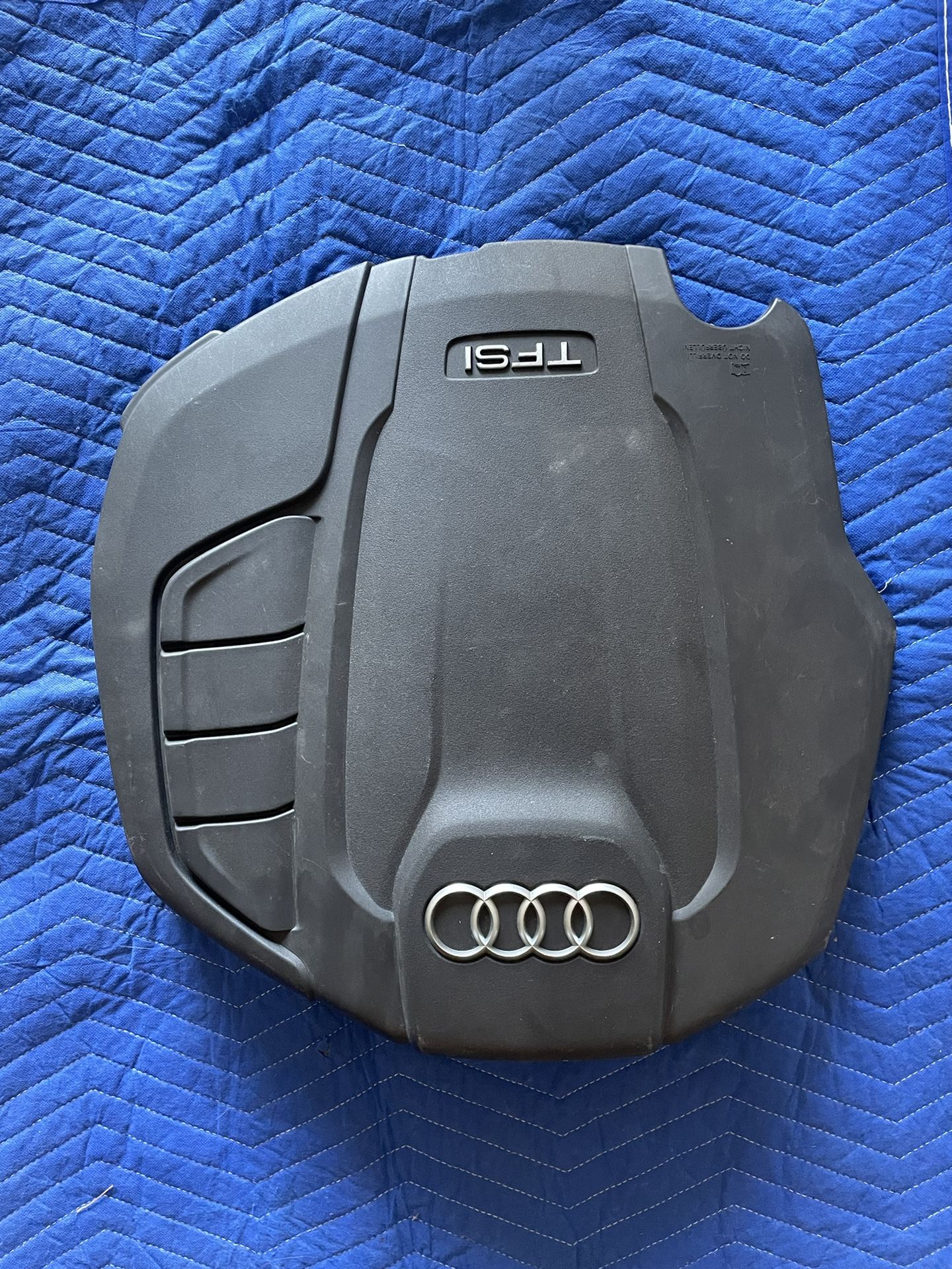 Audi A4 / A5 Engine Cover