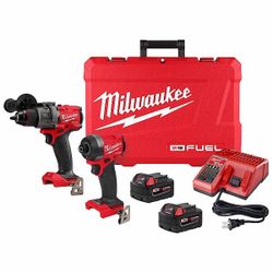 M18 FUEL 2-Tool Combo Kit + SHOCKWAVE Impact Duty Driver Bit PACKOUT Set