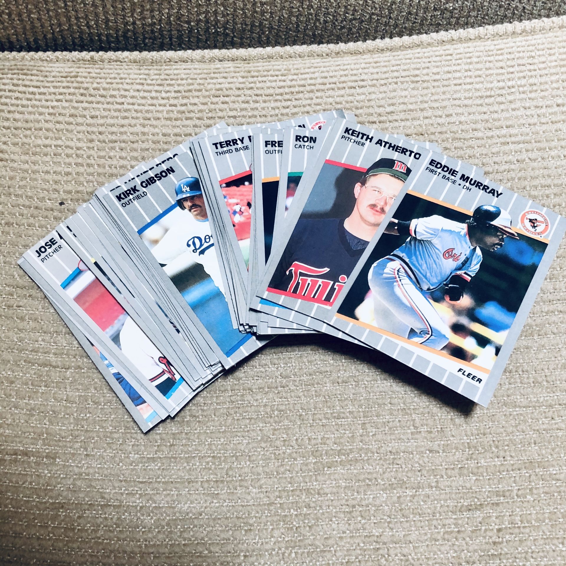 Set Of 50 Fleer Vintage 1989 Baseball Cards