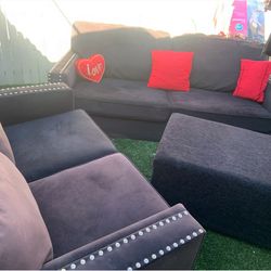 Black Couches Set $350.  North Phx.    623////205////9646 Text Please 