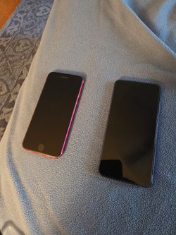 Samsung Galaxy S25/IPhone Product Red 2022 $350 OBO