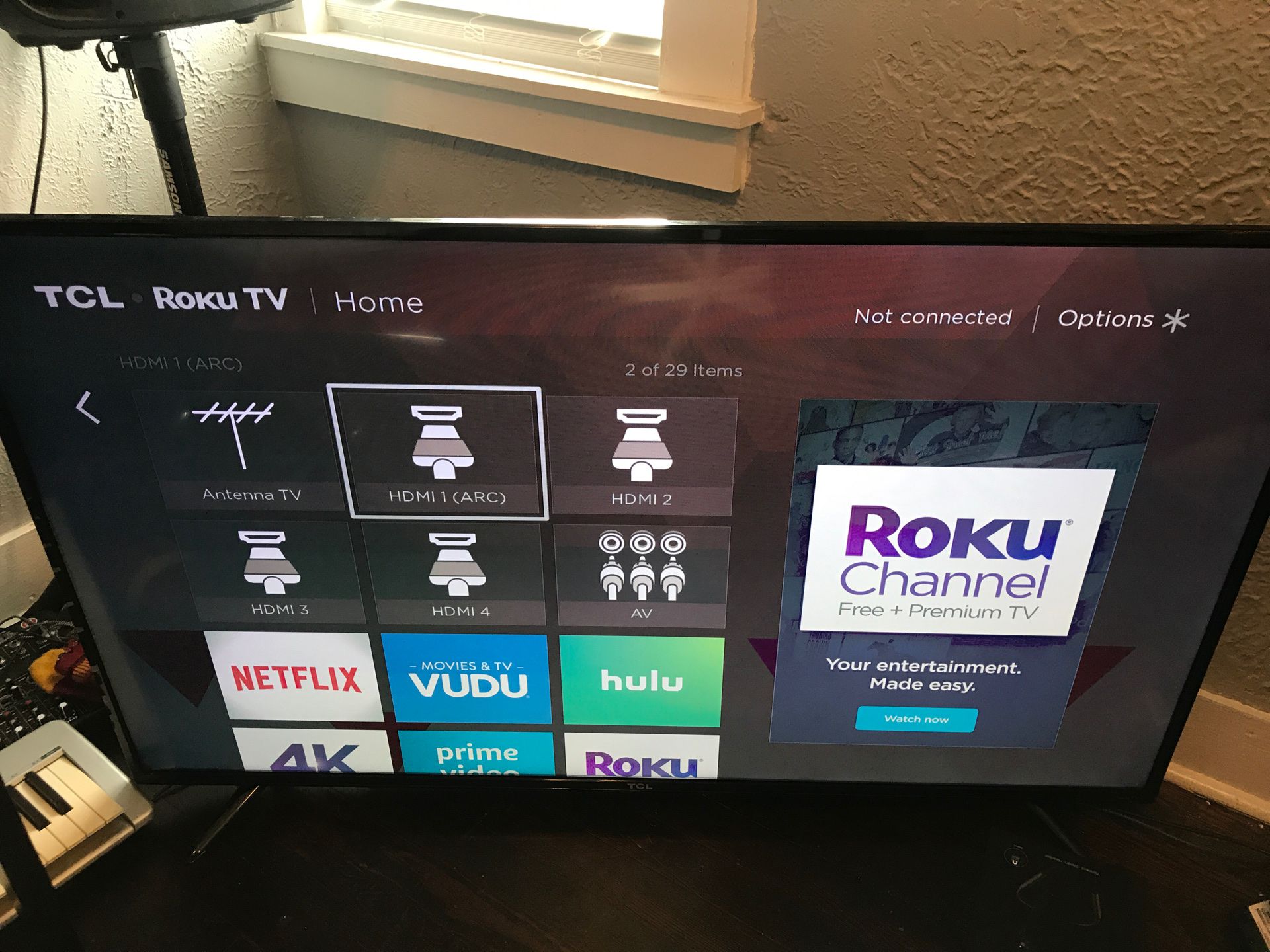 50” inch Roku Smart Tv