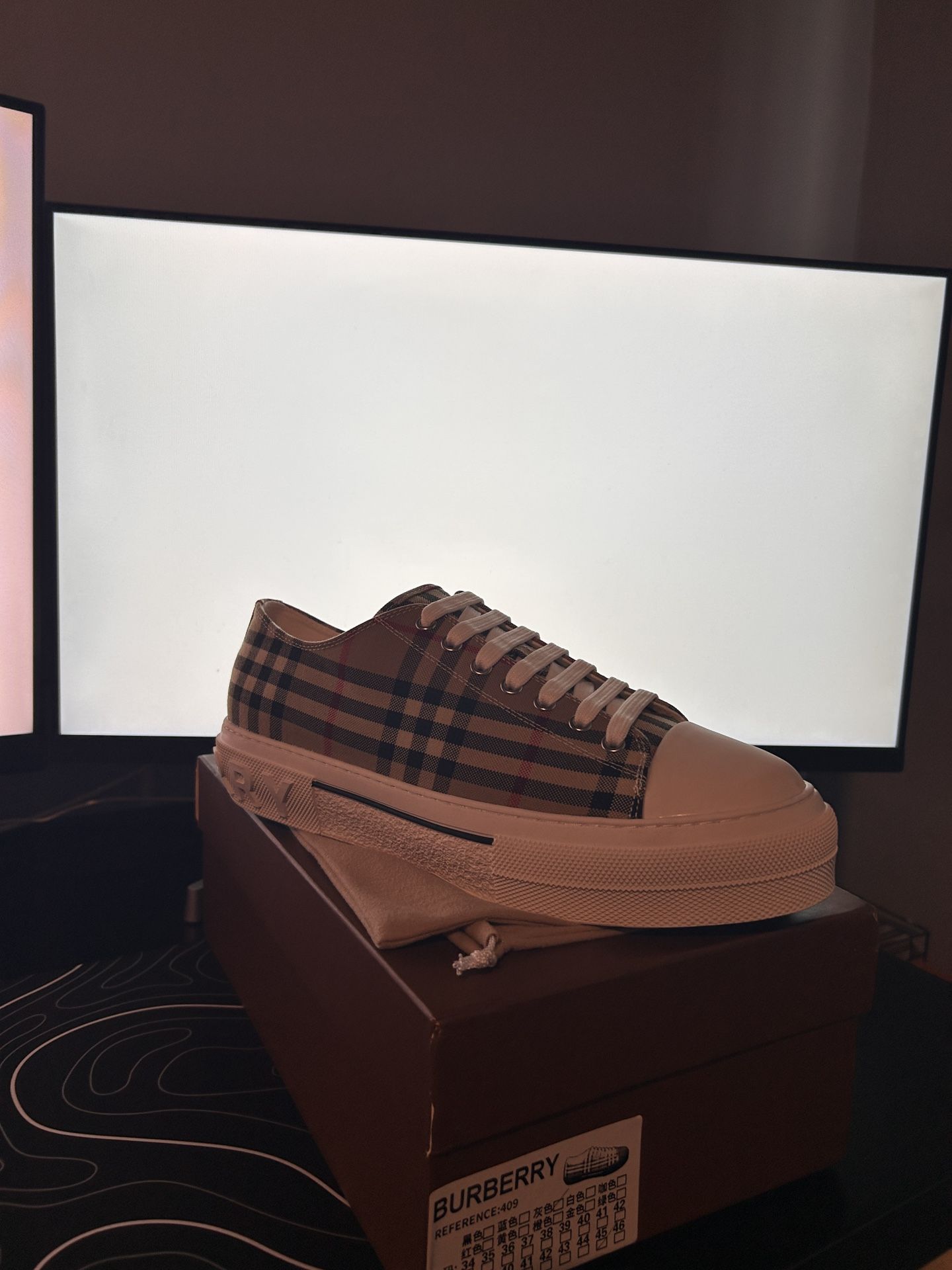 Burberry Shoes Men