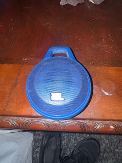 JBL Clip 4 Bluetooth Speaker – Blue – Works Great