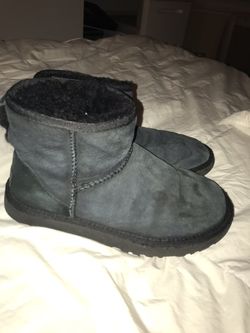 Ugg black size US6 European 37