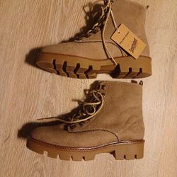 Women's Hiking Boots