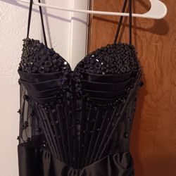 Beautiful Black Dress Paid $300 For It Size 4